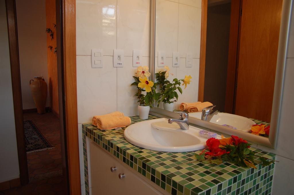 B&B Villa Borromeo Salvador Bagian luar foto
